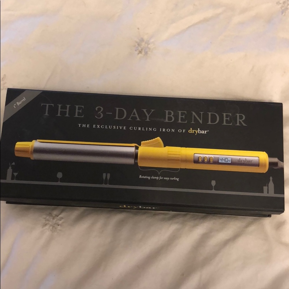 DryBar 3-Day Bender Curling Iron